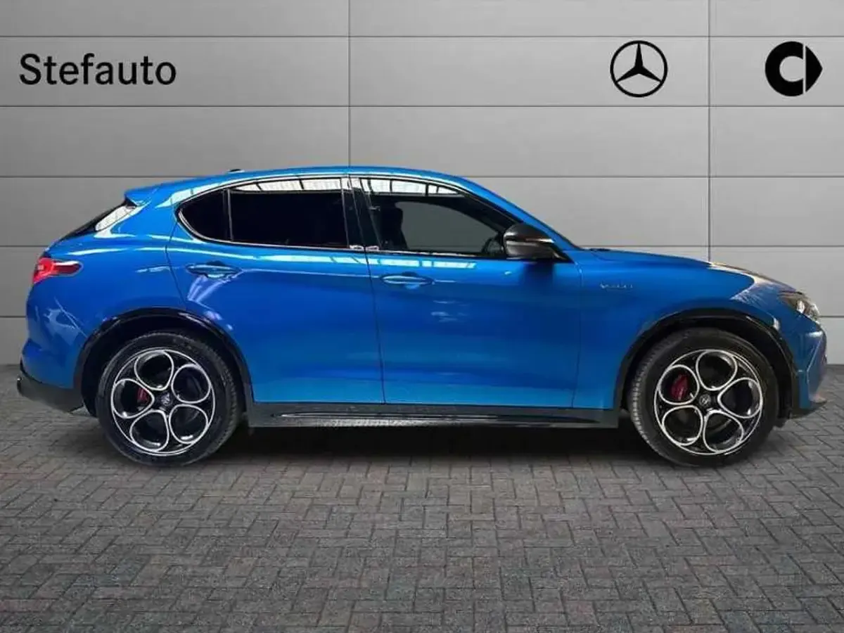 Usata Alfa Romeo Stelvio Veloce 209 CV (153 kW) 2024 Blu SUV