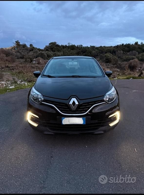 Usata 2019 Renault Captur SUV | 11.390 € (Super prezzo) - Immagine 1/4