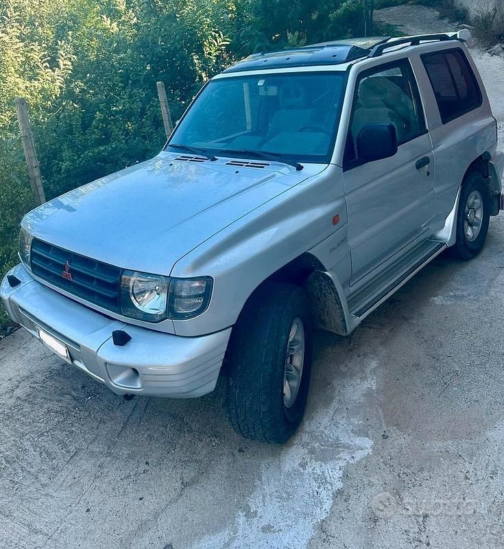 Usata Mitsubishi Pajero 2000 SUV