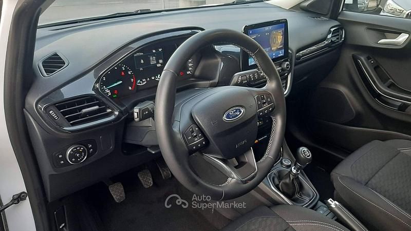 Usata Ford Puma Titanium 124 CV (91 kW) 2022 Bianco SUV