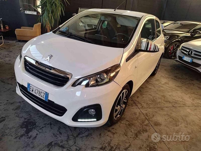 Usata Peugeot 108 Active 69 CV (50 kW) 2014 Bianco Utilitaria