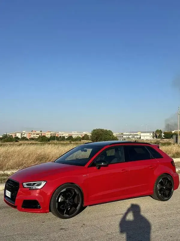 Usata Audi A3 S-Line 150 CV (110 kW) 2019 Rosso Berlina