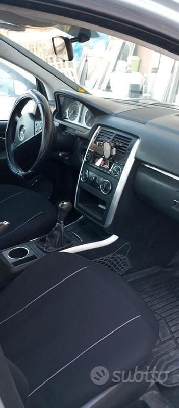 Usata Mercedes B180 109 CV (80 kW) 2006 Grigio Monovolume