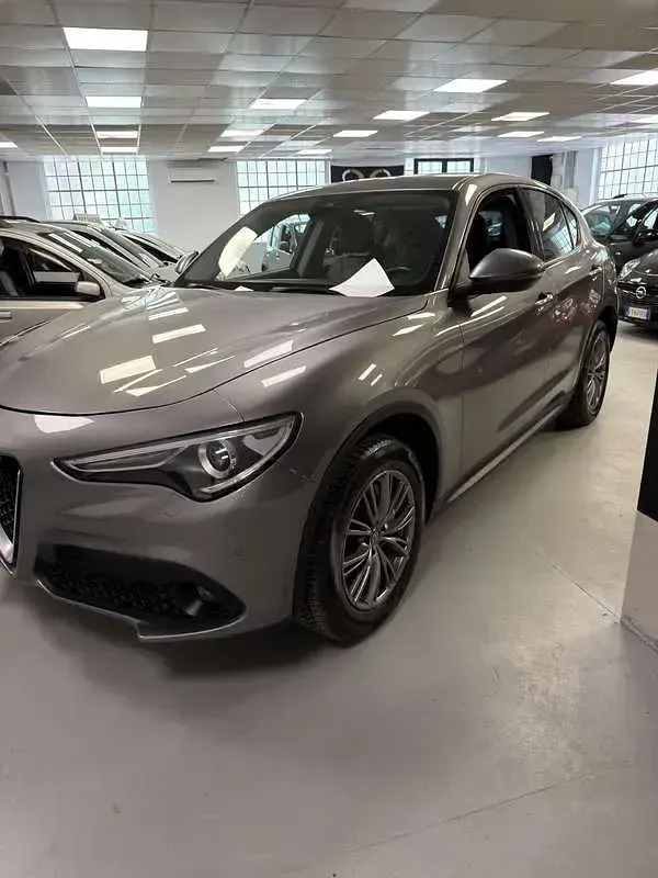 Usata Alfa Romeo Stelvio Executive 179 CV (131 kW) 2019 SUV