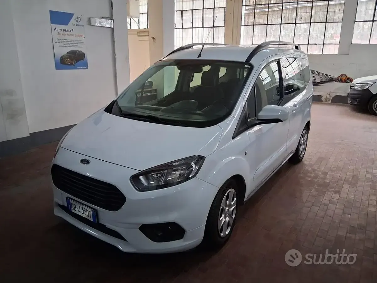 Usata Ford Tourneo Courier 75 CV (55 kW) 2020 Bianco Monovolume