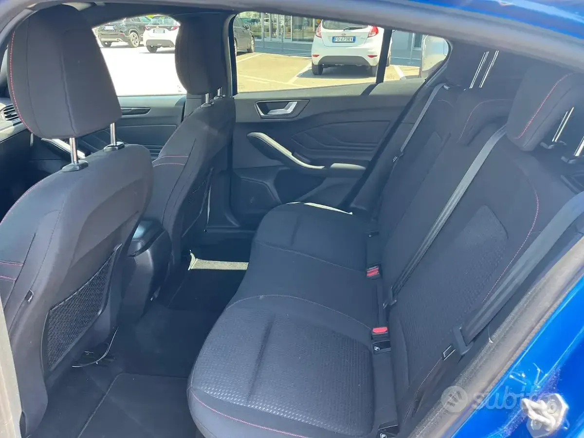Usata Ford Focus ST-Line 150 CV (110 kW) 2019 Blu Berlina