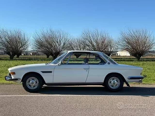 Usata BMW E9 Efficient Dynamics 169 CV (124 kW) 1970 Bianco Coupé