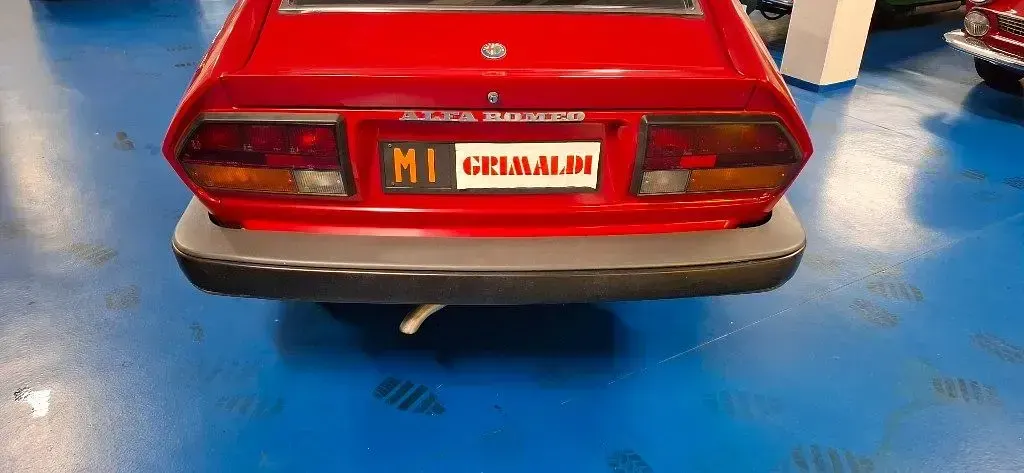 Usata Alfa Romeo GTV 131 CV (96 kW) 1982 Rosso alfa / pastello Coupé