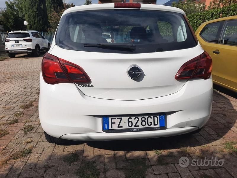 Usata Opel Corsa 75 CV (55 kW) 2019 Bianco Utilitaria