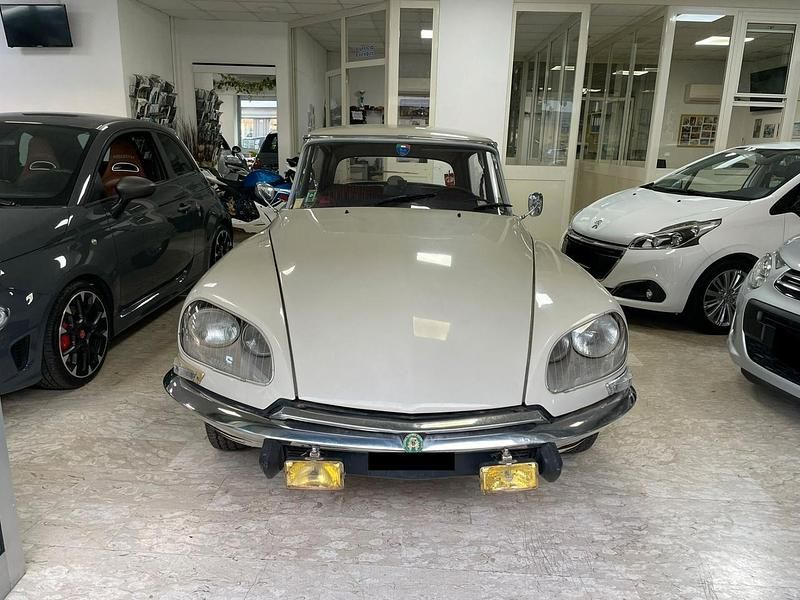Usata Citroën DS 106 CV (77 kW) 1972 Bianco Berlina