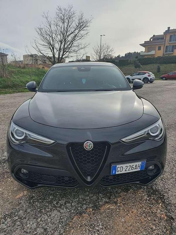 Usata Alfa Romeo Stelvio Veloce 210 CV (154 kW) 2020 Nero SUV