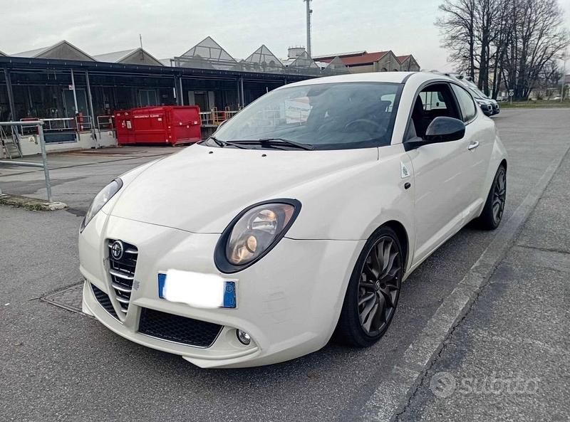 Usata Alfa Romeo MiTo Quadrifoglio Verde 170 CV (125 kW) 2010 Bianco Utilitaria
