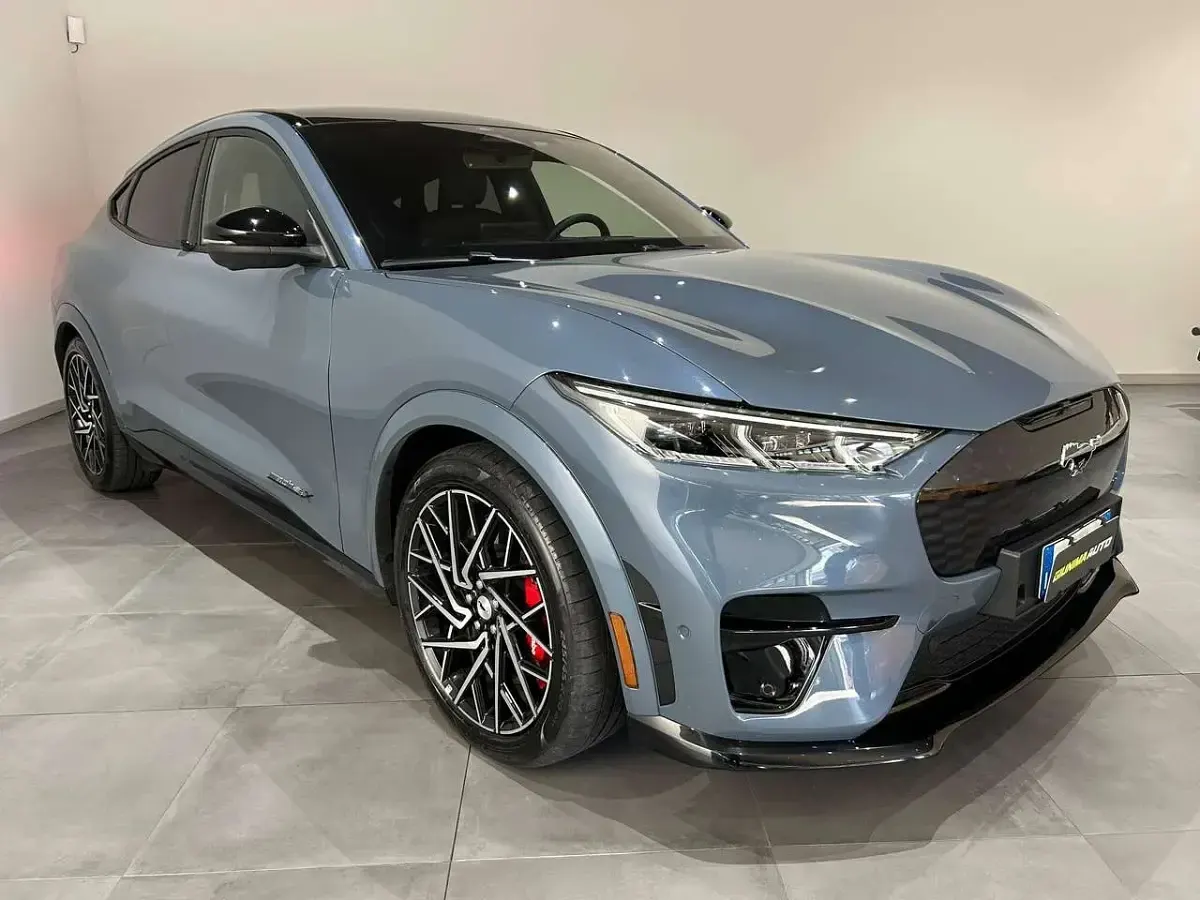 Usata Ford Mustang Mach-E GT Extended Range 441 kW (600 CV) 2024 Vapor blue SUV