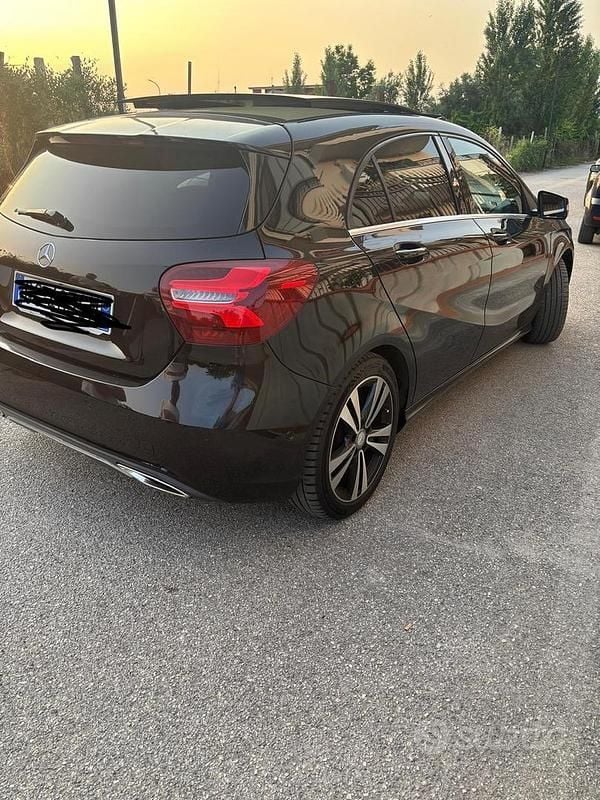 Begagnad Mercedes A200 136 HK (100 kW) 2020 Halvkombi