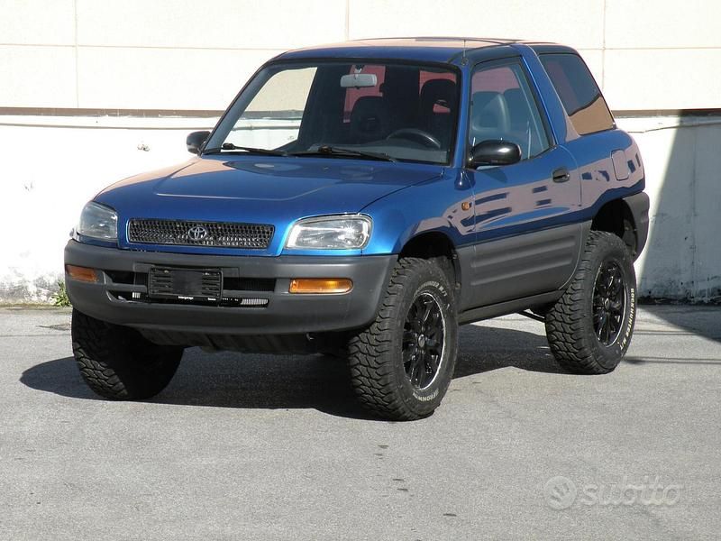 Usata Toyota RAV4 129 CV (94 kW) 1995 Blu SUV