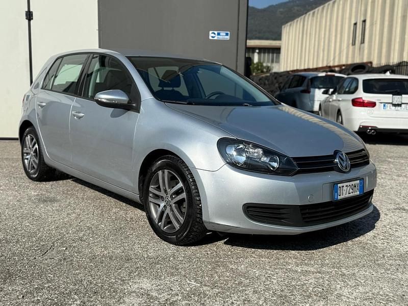 Usata VW Golf VI Comfortline 101 CV (74 kW) 2009 Grigio Utilitaria