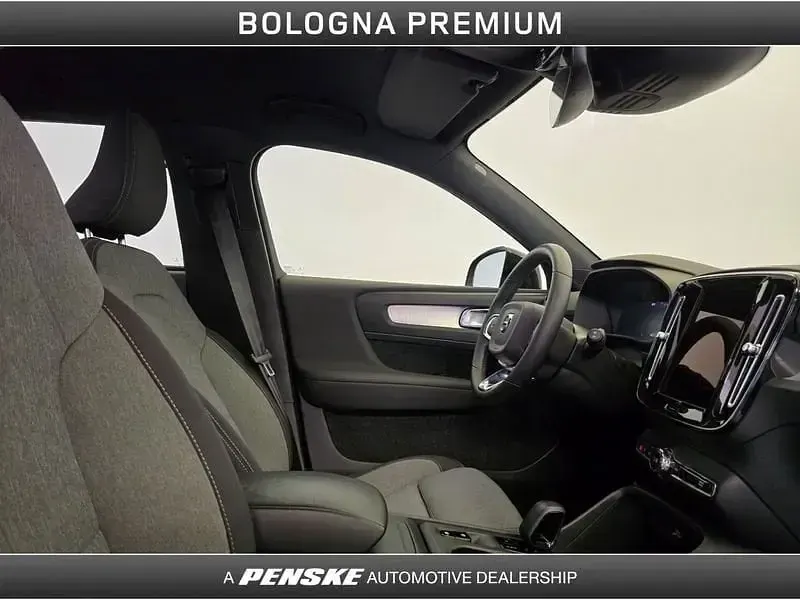 Usata Volvo XC40 Core 129 CV (94 kW) 2022 Nero SUV