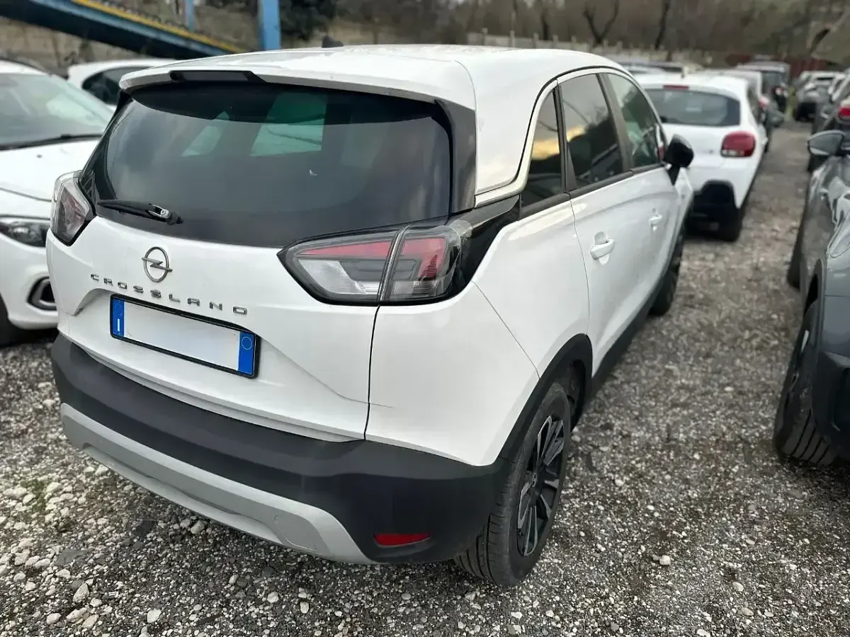 Usata Opel Crossland Elegance 110 CV (80 kW) 2023 Bianco SUV