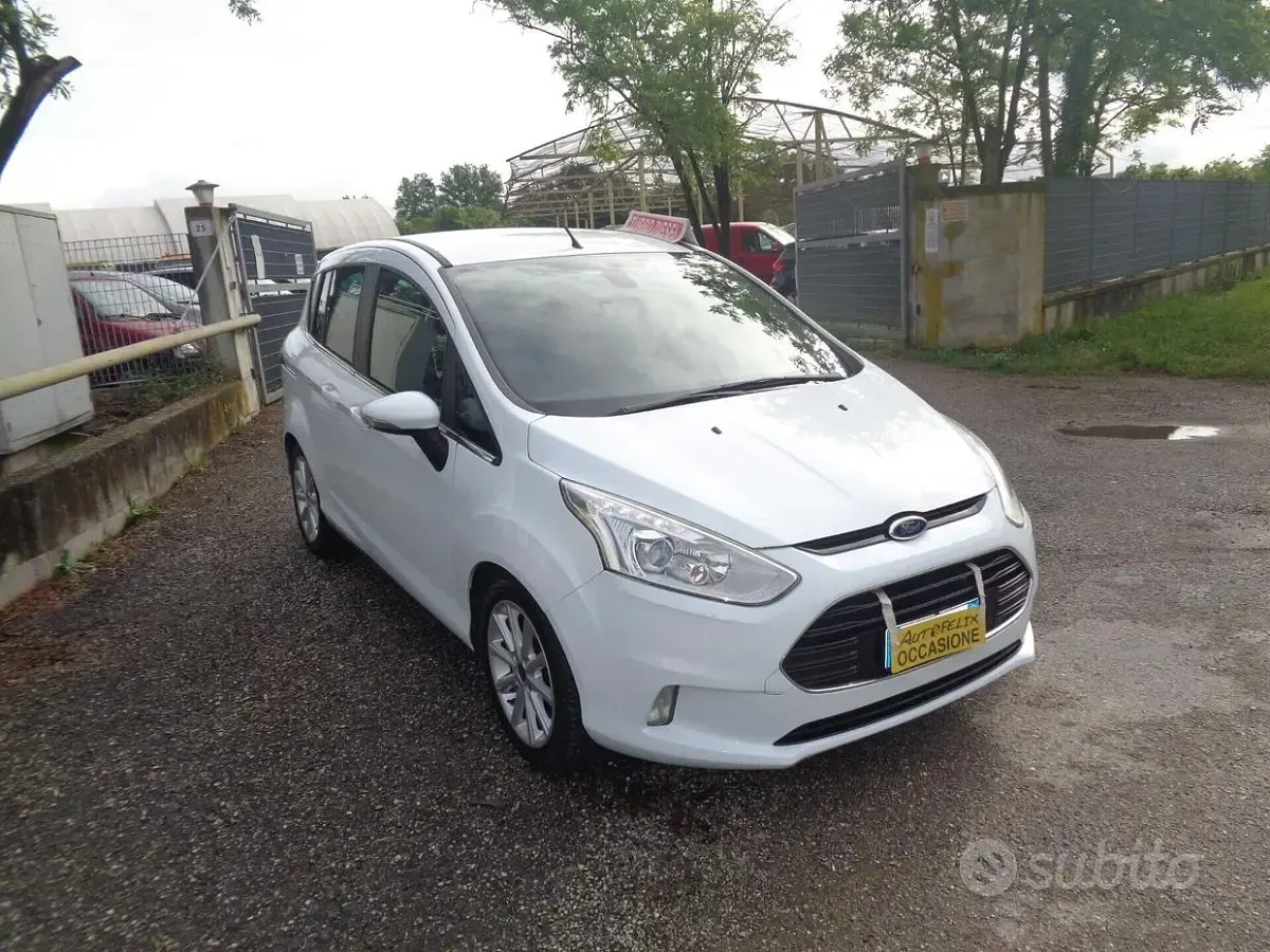 Usata Ford B-MAX Business Edition 75 CV (55 kW) 2016 Bianco Monovolume