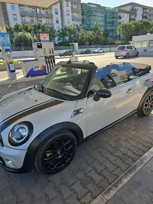 Usata Mini Cooper D Cabriolet 111 CV (81 kW) 2012 Cabrio