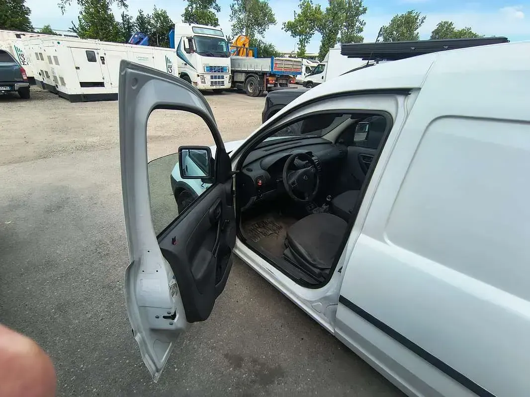Occasion Opel Combo 69 ch (50 kW) 2025 Blanc Monospace