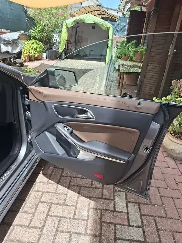 Usata Mercedes CLA220 Shooting Brake Premium 177 CV (130 kW) 2017 Station wagon