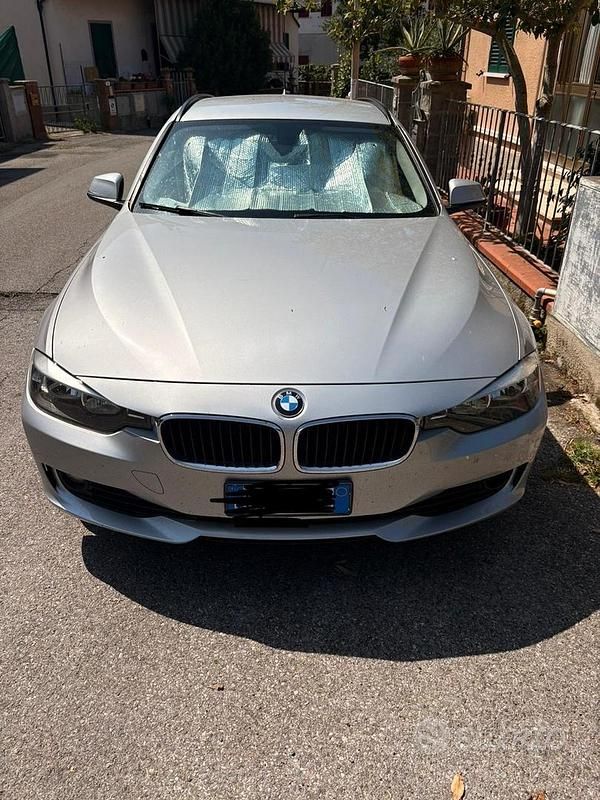 Usata BMW 318 150 CV (110 kW) 2015 Grigio Station wagon