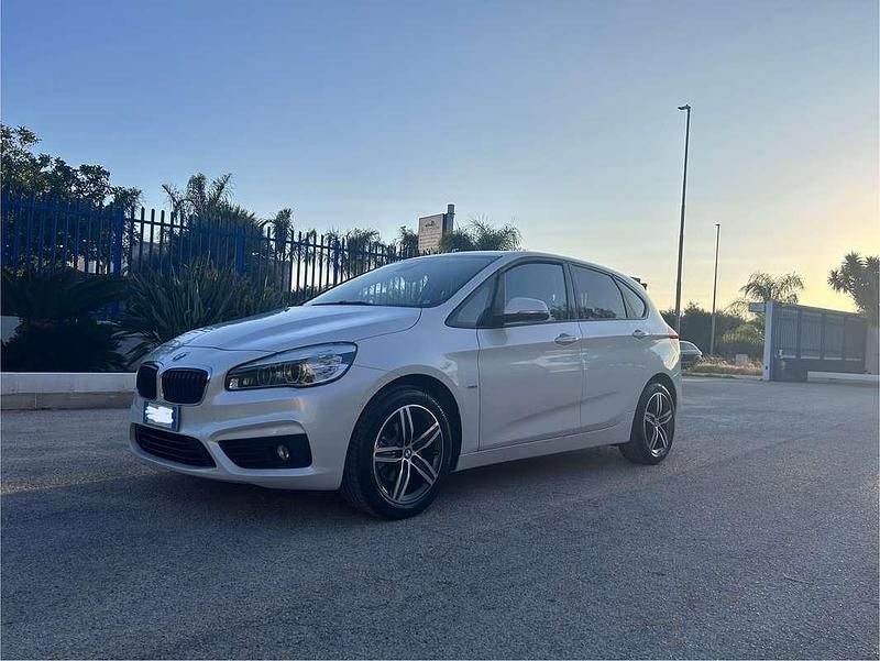 Usata 2017 BMW 218 Active Tourer Sport Line Monovolume | 14.500 € (Buon prezzo) - Immagine 1/4