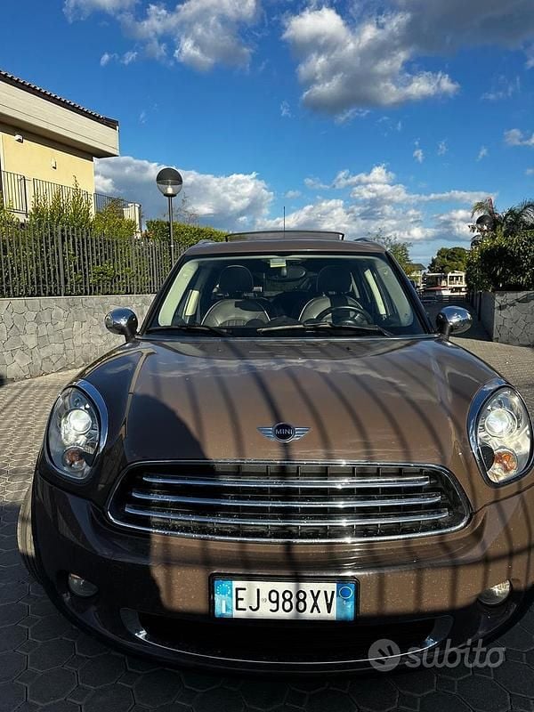 Usata Mini Cooper D Countryman 90 CV (66 kW) 2012 Marrone SUV