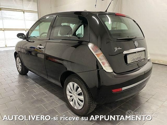 Usata Lancia Ypsilon 60 CV (44 kW) 2008 Nero Utilitaria