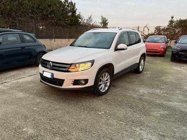 Usata VW Tiguan Business 140 CV (102 kW) 2015 Bianco SUV