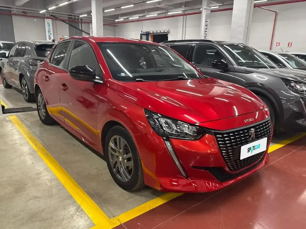 Usata Peugeot 208 Active 75 CV (55 kW) 2022 Rosso Utilitaria
