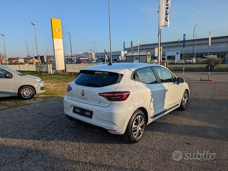 Usata Renault Clio V 101 CV (74 kW) 2020 Bianco Berlina
