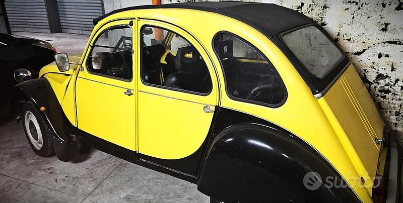 Usata Citroën 2CV Charleston 29 CV (21 kW) 1986 Giallo Berlina
