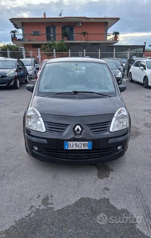 Nero Usata 2008 Renault Modus Monovolume | 1799 € (Super prezzo) - Immagine 1/4