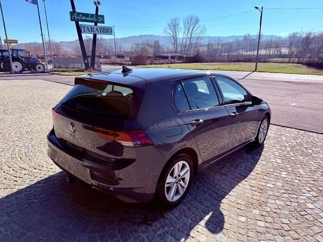 Usata VW Golf VIII 116 CV (85 kW) 2020 Grigio Berlina