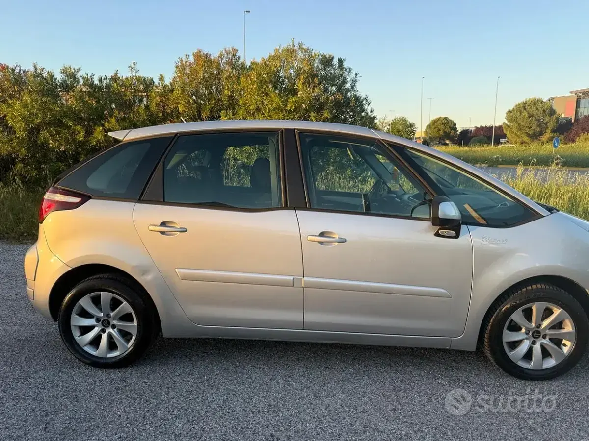Occasion Citroën C4 Picasso Business Class 112 ch (82 kW) 2011 Gris Monospace