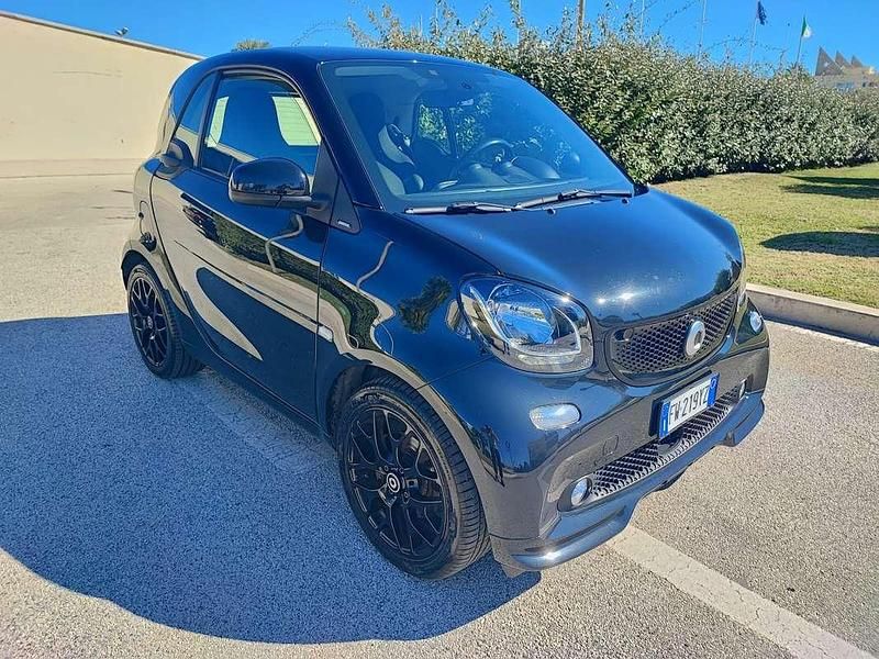 Usata 2019 Smart ForTwo Coupé Superpassion Due volumi | 12.900 € (Buon prezzo) - Immagine 1/4