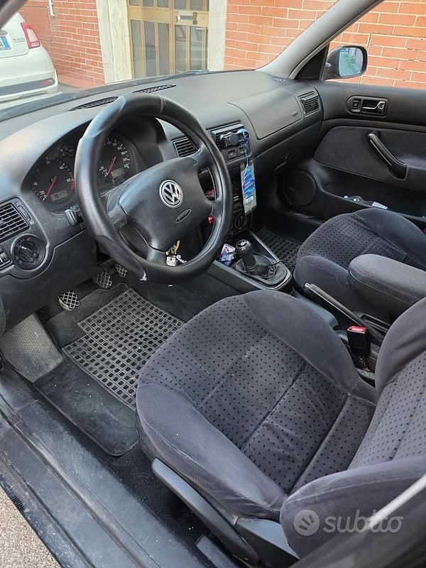 Usata VW Golf III 110 CV (80 kW) 1999 Berlina