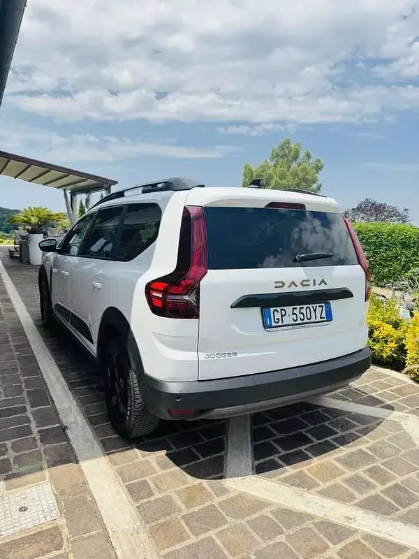 Usata Dacia Jogger Extreme 101 CV (74 kW) 2023 Monovolume