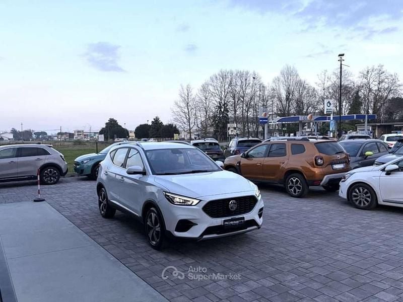 Usata MG ZS Comfort 106 CV (77 kW) 2024 Bianco SUV