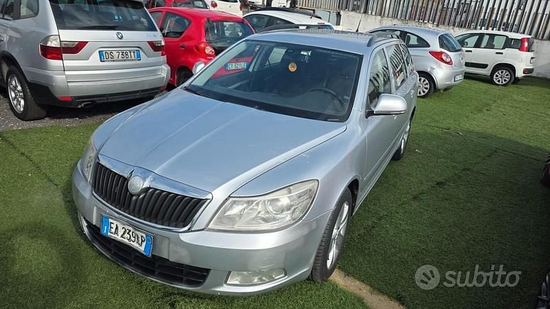 Usata Skoda Octavia Ambition 104 CV (76 kW) 2011 Grigio Station wagon