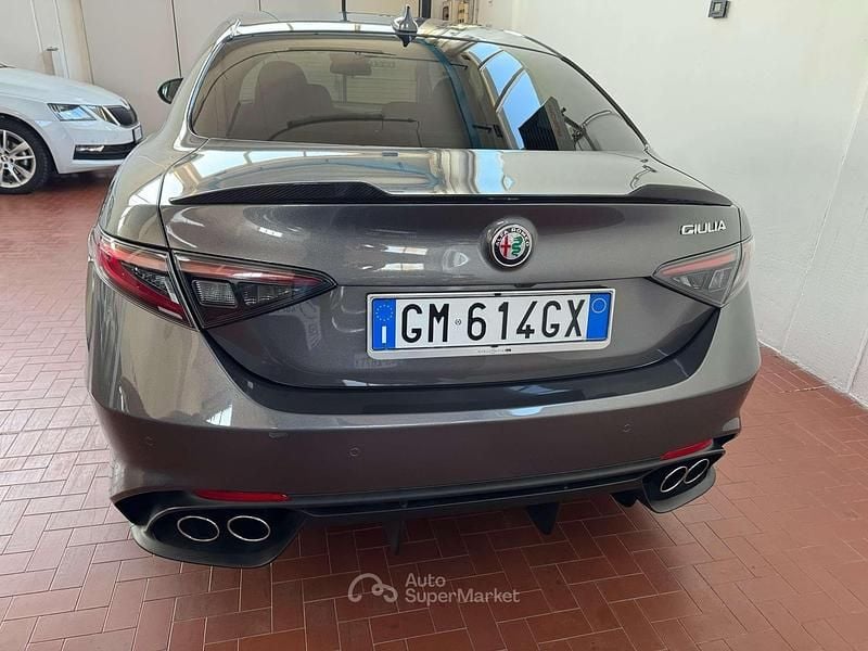 Usata Alfa Romeo Giulia Quadrifoglio 510 CV (375 kW) 2023 Grigio Berlina