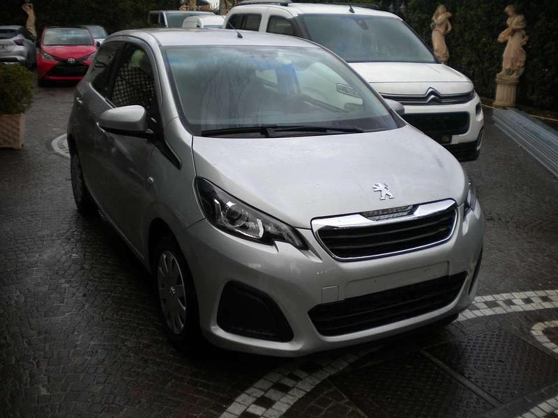 Usata Peugeot 108 Active 69 CV (50 kW) 2019 Grigio argento Utilitaria