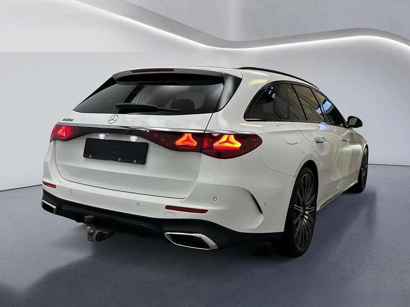 Usata Mercedes E220 Advanced Plus 197 CV (144 kW) 2024 Unilack polare bianco Station wagon