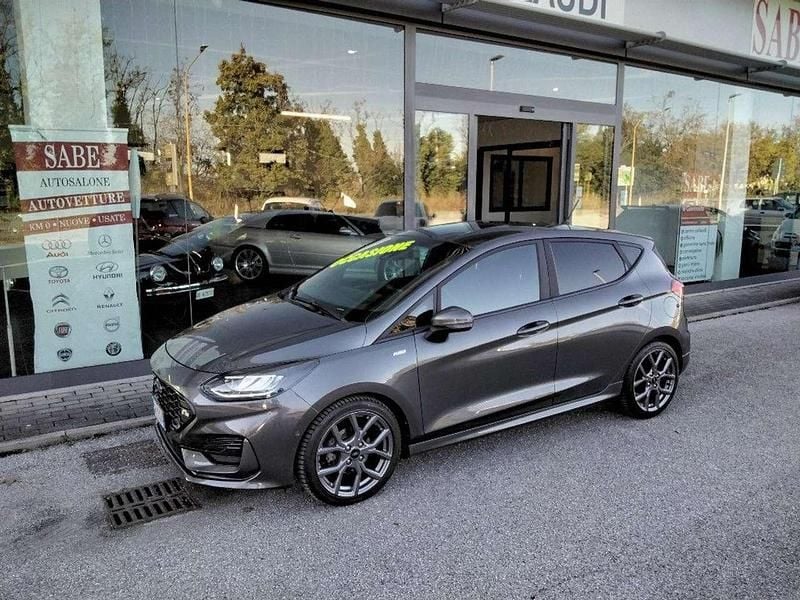 Grigio Usata 2022 Ford Fiesta S Tre volumi | 14.950 € (Buon prezzo) - Immagine 1/4