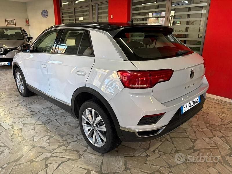 Usata VW T-Roc Style 150 CV (110 kW) 2019 Grigio SUV