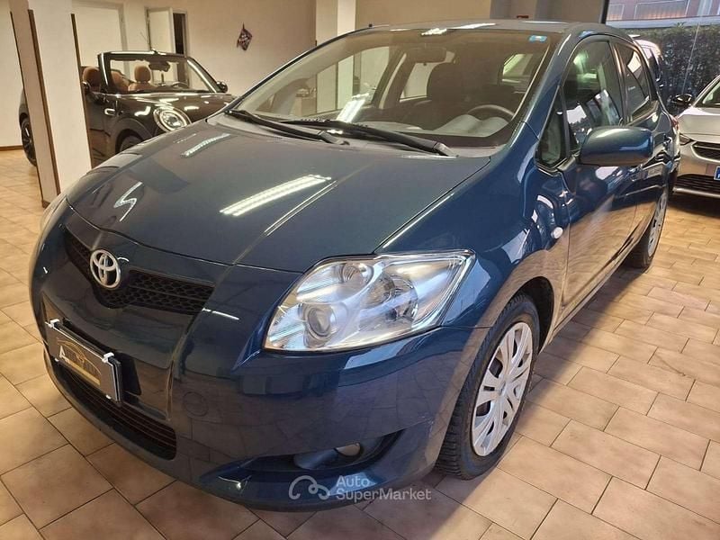 Usata Toyota Auris 90 CV (66 kW) 2007 Blu Utilitaria