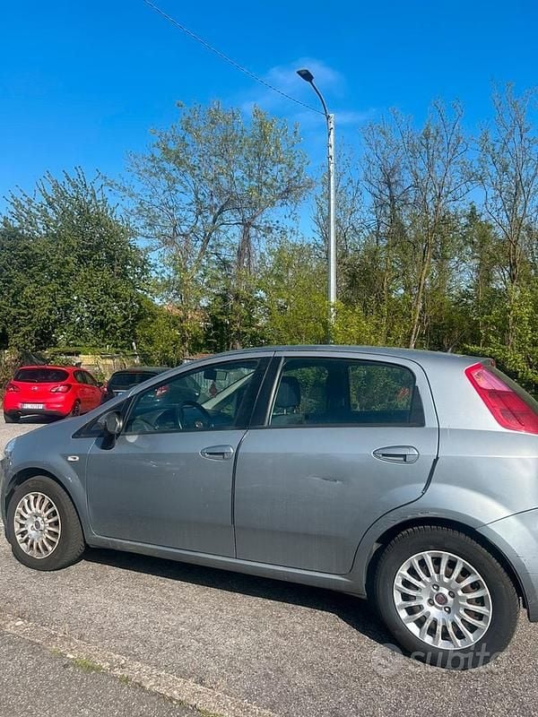 Usata Fiat Grande Punto 2005 Utilitaria