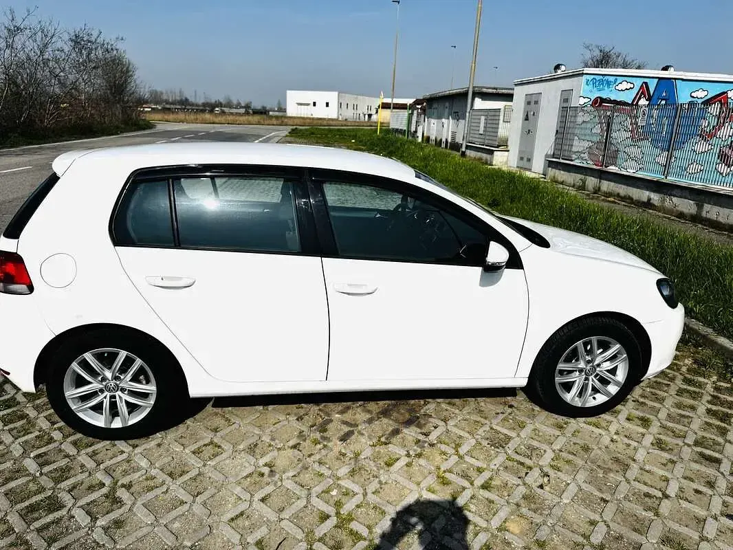 Usata VW Golf VII 105 CV (77 kW) 2012 Berlina